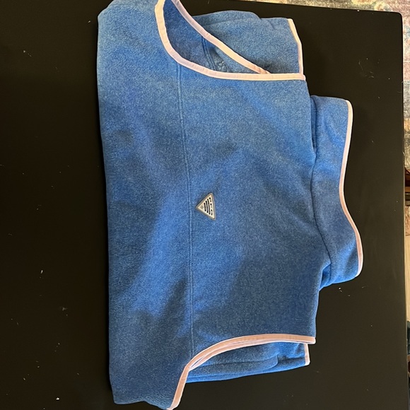 Women’s Columbia PFG Vest-Blue Fleece with pink trim-size XL - Picture 3 of 3
